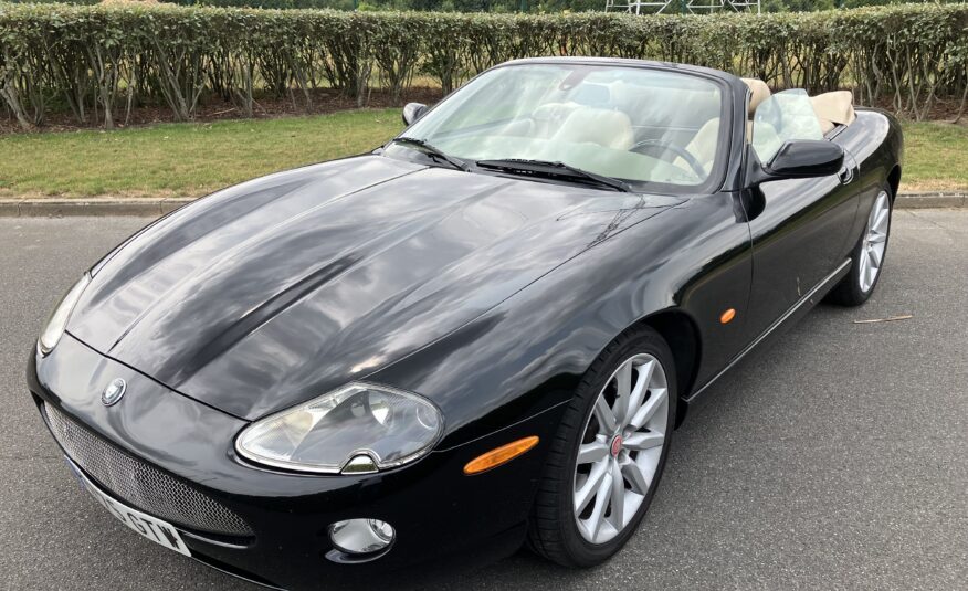 JAGUAR X8 CABRIO – TOPSTAAT- PRIJS OP AANVRAAG