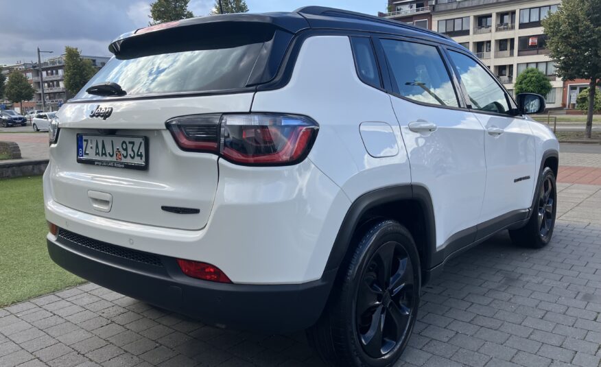 JEEP-COMPASS-BENZINE 140 PK LIMITED UITVOERING -FULL OPTION