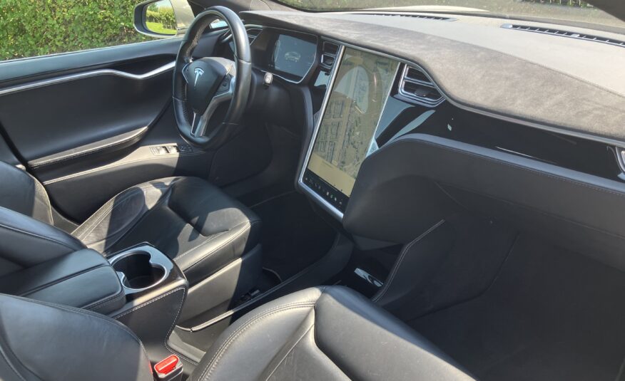 TESLA S”70 -full option -panoramisch dak – zeer goede staat -groot rijbereik