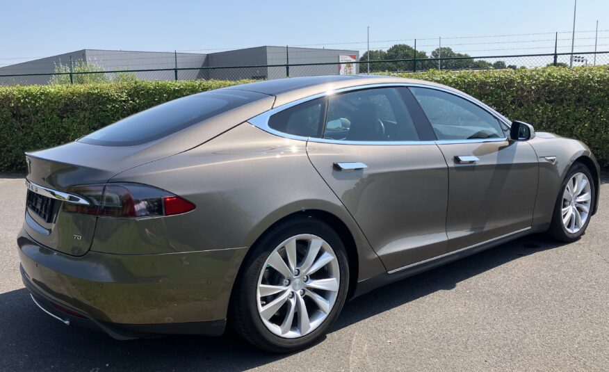 TESLA S”70 -full option -panoramisch dak – zeer goede staat -groot rijbereik