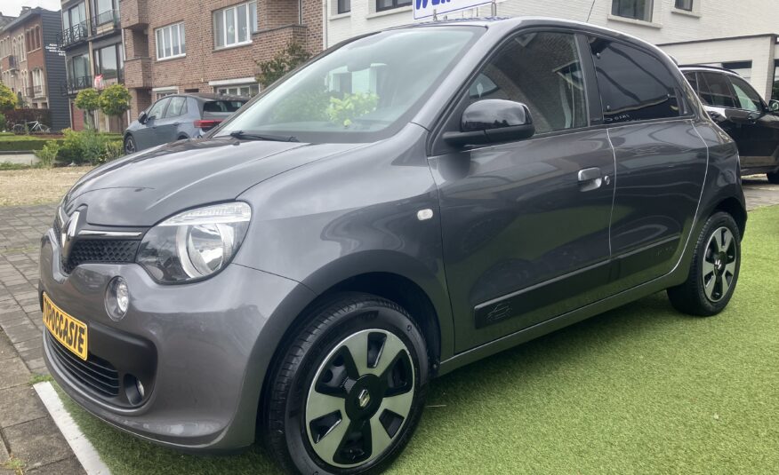 RENAULT TWINGO-LIMITED-TOPSTAAT-35.000 KM -VELE OPTIES