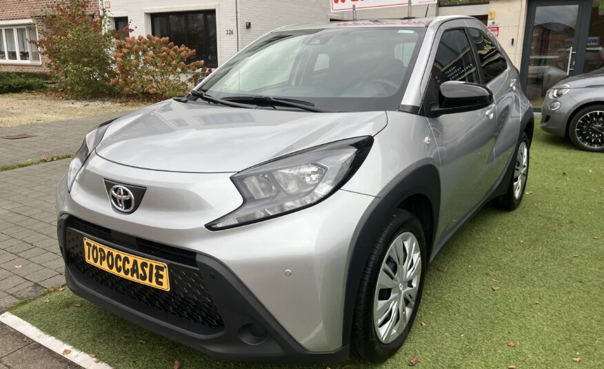 TOYOTA AYGO X- 17.500 KM  -FACE LIFT- NAVIGATIE-CAMERA-MULTIMEDIA-VELE OPTIES – PROMOTIE 13.950 €