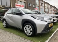 TOYOTA AYGO X- 17.500 KM  -FACE LIFT- NAVIGATIE-CAMERA-MULTIMEDIA-VELE OPTIES – PROMOTIE 13.950 €