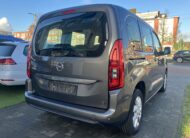 OPEL COMBO-BENZINE 115 PK -VELE OPTIES -CAMERA- PROMOTIE 15.900